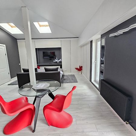 Apartament With Terras Chişinău Esterno foto