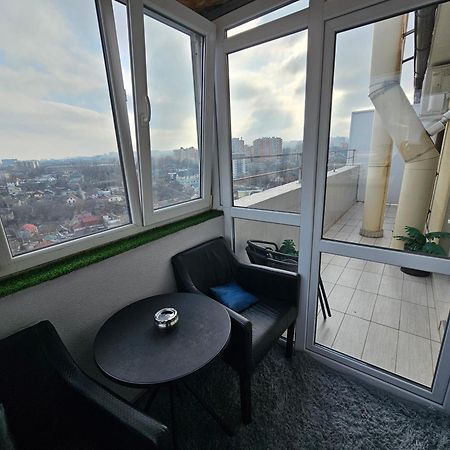 Apartament With Terras Chişinău Esterno foto